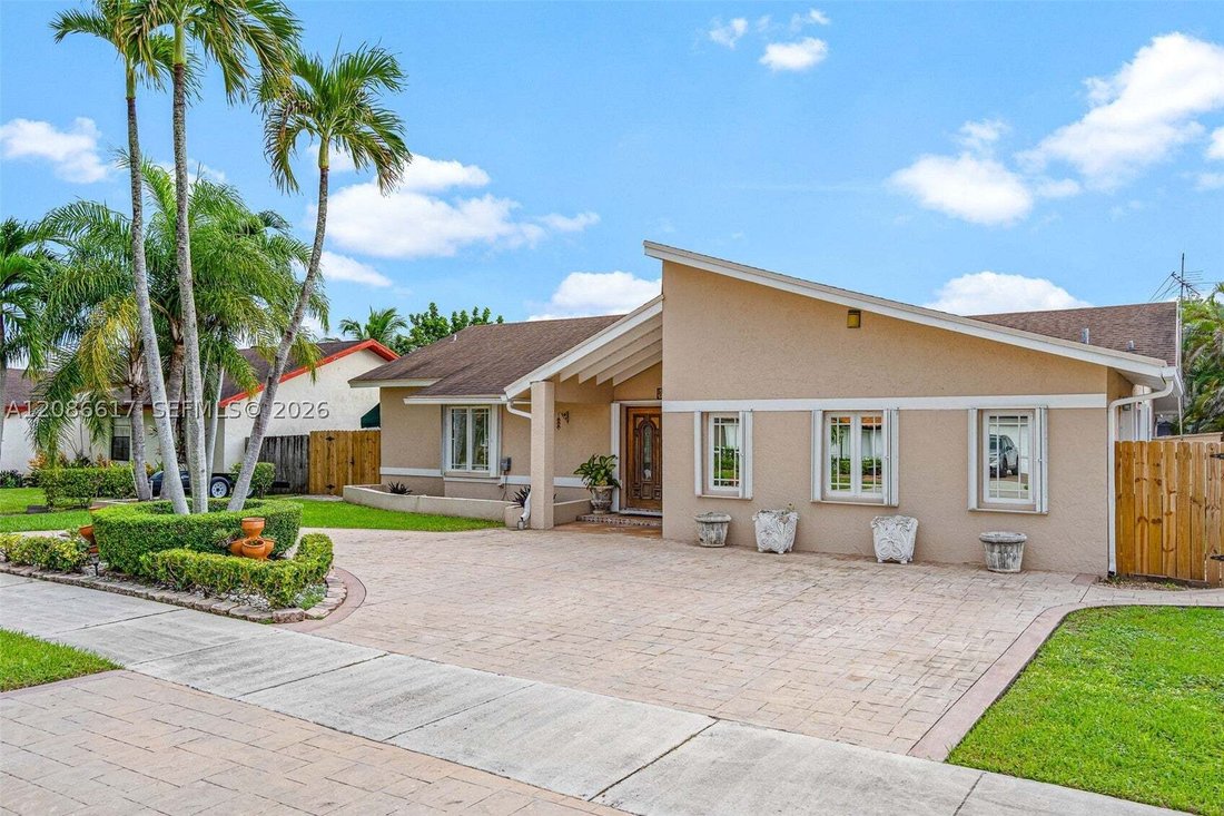 Casa a West Miami, Florida, Stati Uniti 5 - 18866399