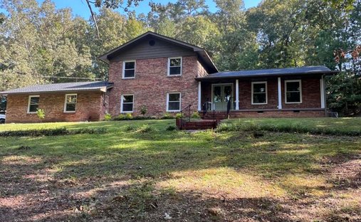 House in Calhoun, Georgia, United States 1