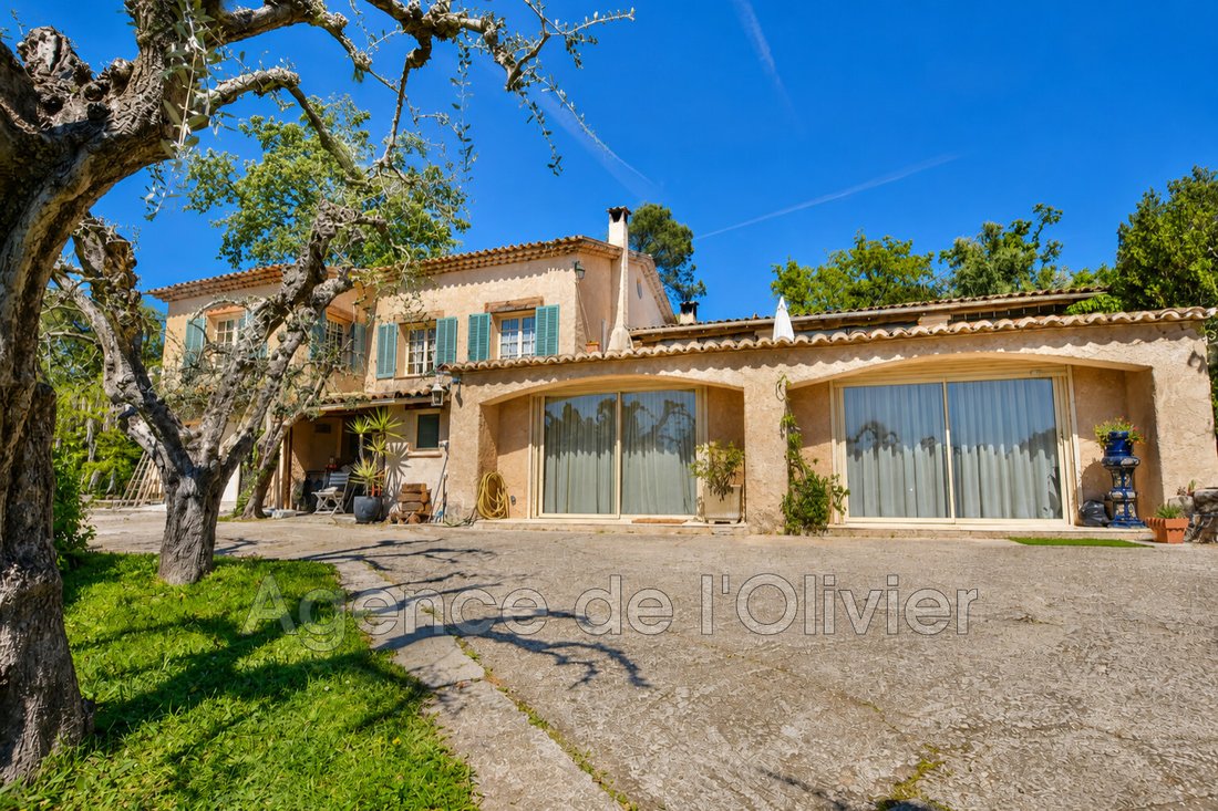 Villa à Valbonne, Provence-Alpes-Côte d'Azur, France 1 - 18863251