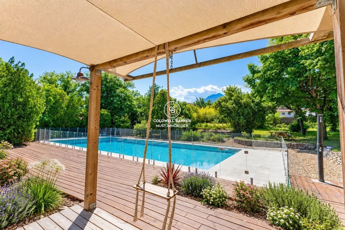 Estate in Ouest, Prades, France 2 - 18859718