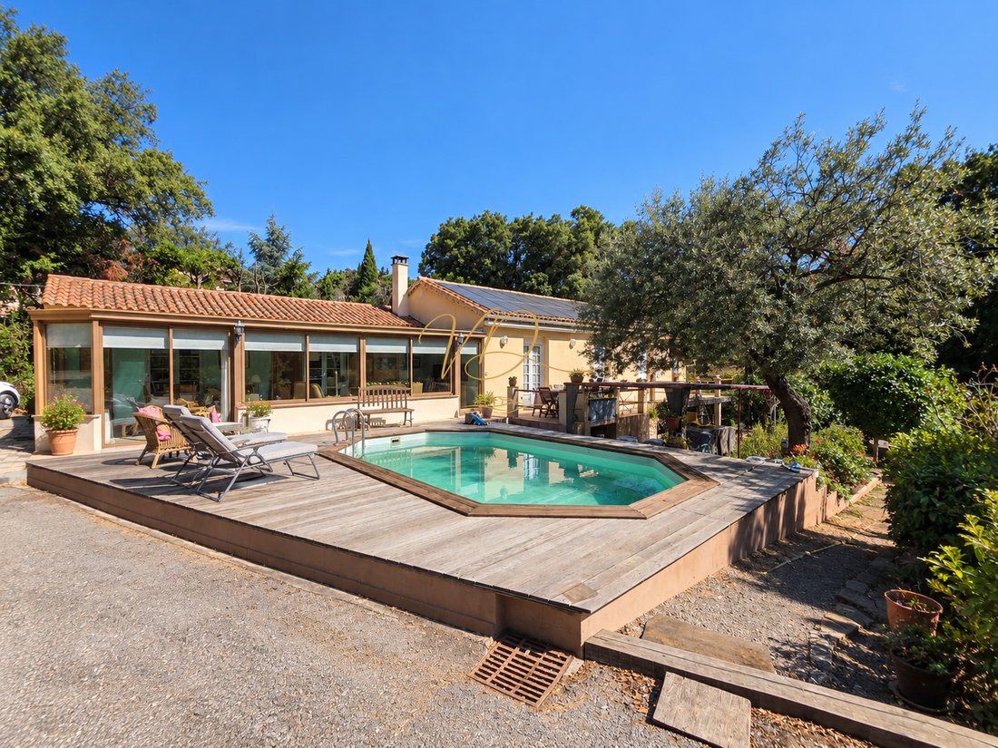 Villa en La Croix-Valmer, Provenza-Alpes-Costa Azul, Francia 1 - 18867156