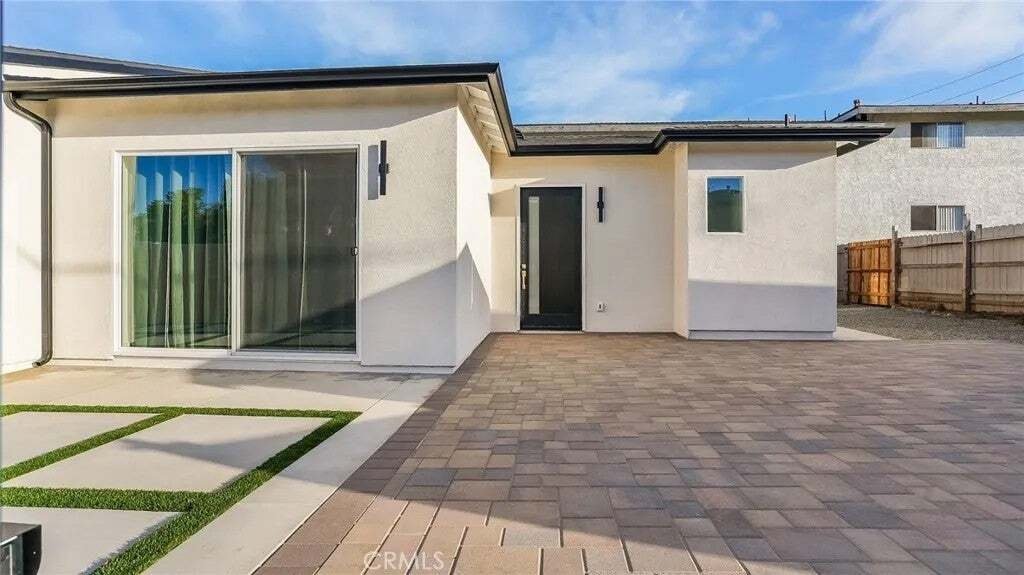 Autres à Costa Mesa, Californie, États-Unis 2 - 18866629