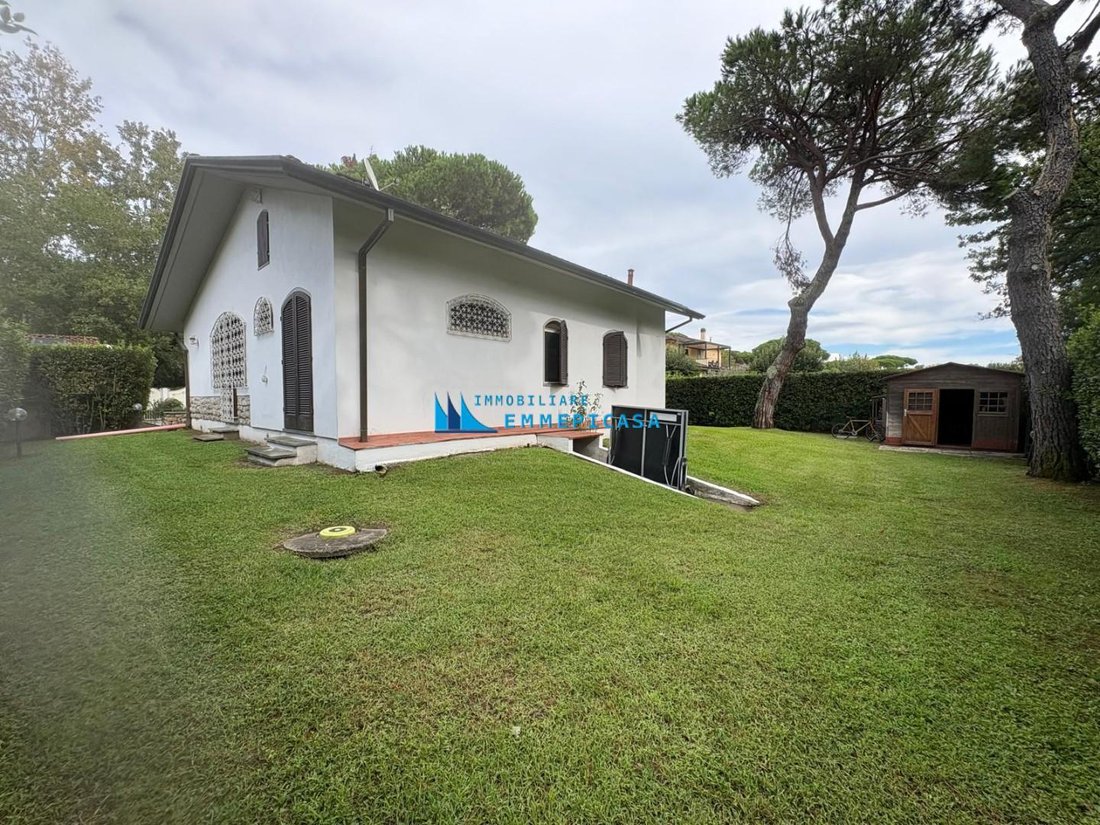 Villa en Poveromo, Massa, Italia 4 - 18867033