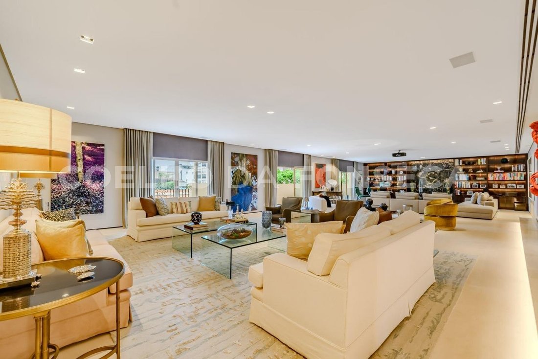 Condo in São Paulo, State of São Paulo, Brazil 2 - 18161805