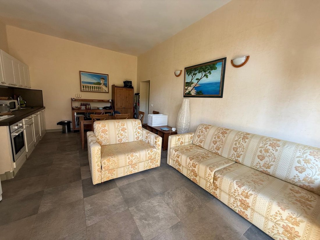 Appartamento a Gassin, Provenza-Alpi-Costa Azzurra, Francia 3 - 18863586
