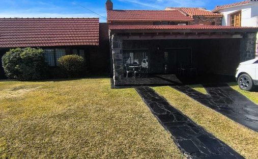 House in Córdoba, Cordoba, Argentina 1