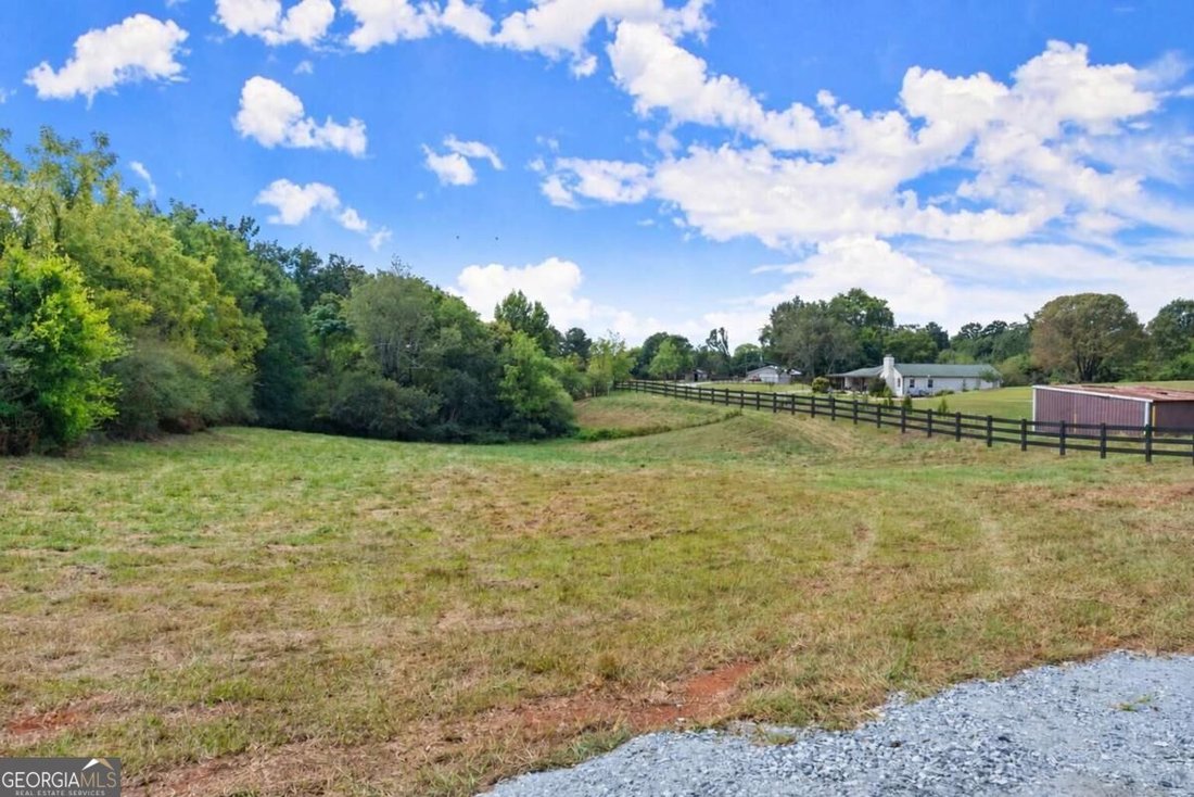 Land in Gainesville, Georgia, United States 2 - 18865415