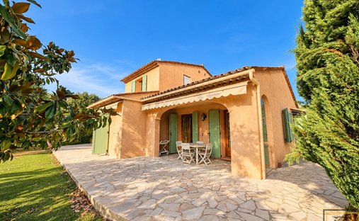 Villa in Ouest, Peymeinade, France 1