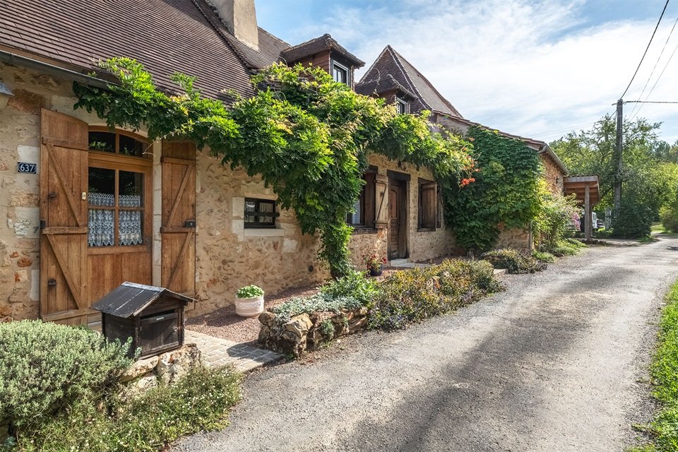 Villa in Issac, Nouvelle-Aquitaine, France 1 - 18864437