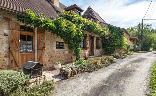 Villa in Issac, Nouvelle-Aquitaine, France 1