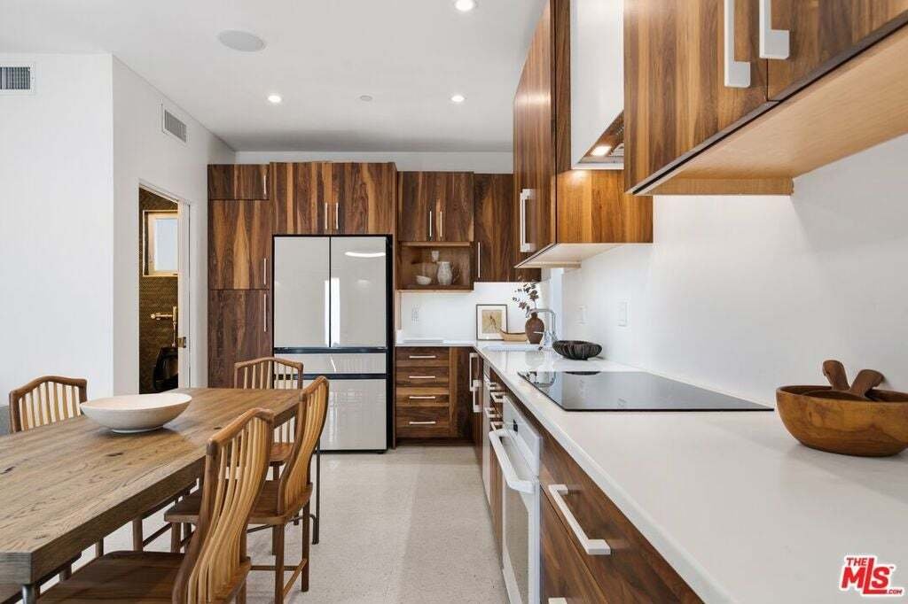 House in Los Angeles, California, United States 3 - 18866359
