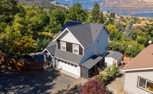 House in Mosier, Oregon, United States 1