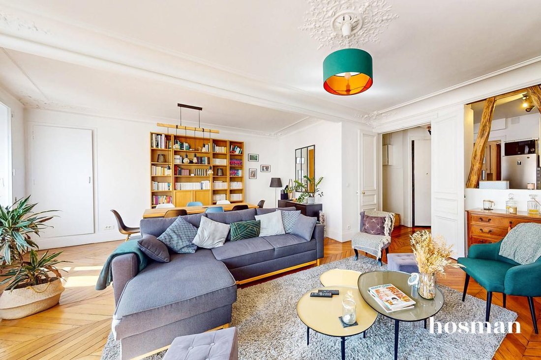 Apartment in Saint Vincent de Paul-Lariboisière, Paris 10e Arrondissement, Paris 2 - 18865729