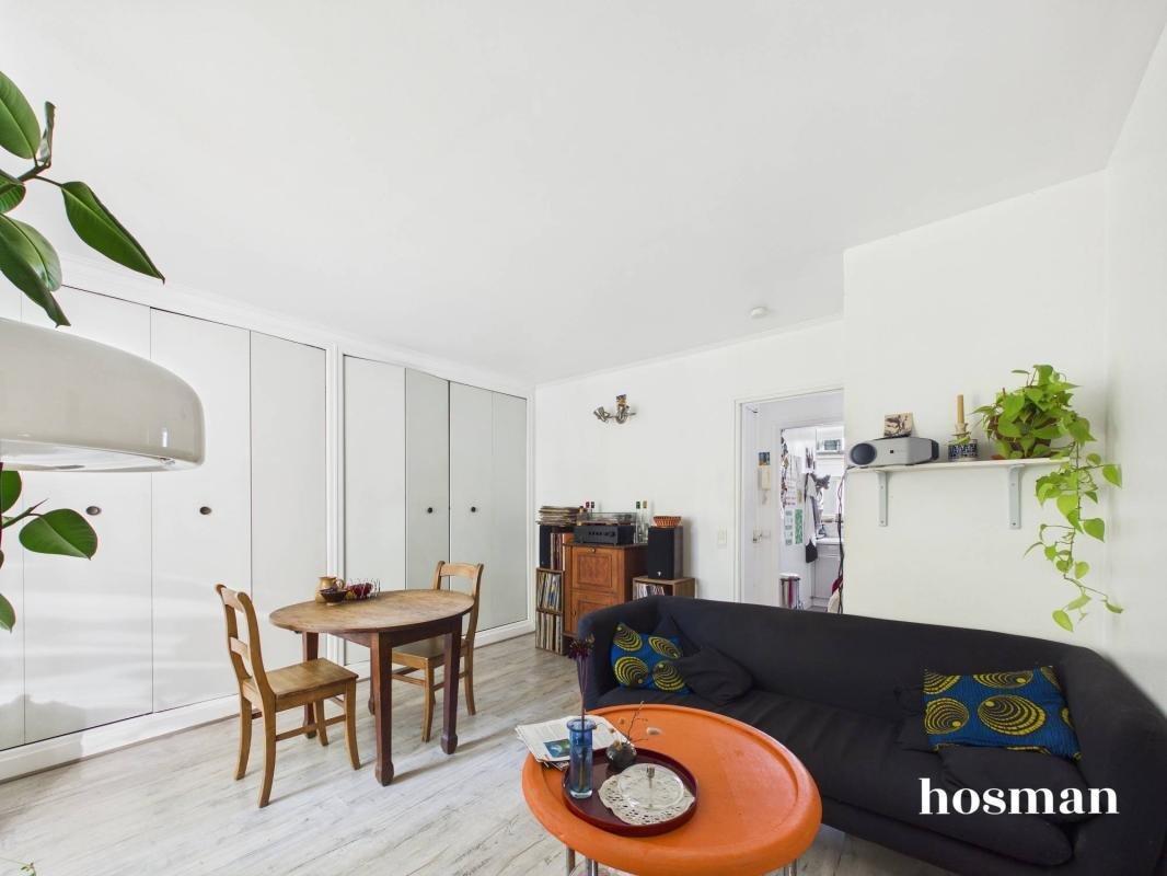 Apartment in Secrétan, Paris 19e Arrondissement, Paris 2 - 18865725