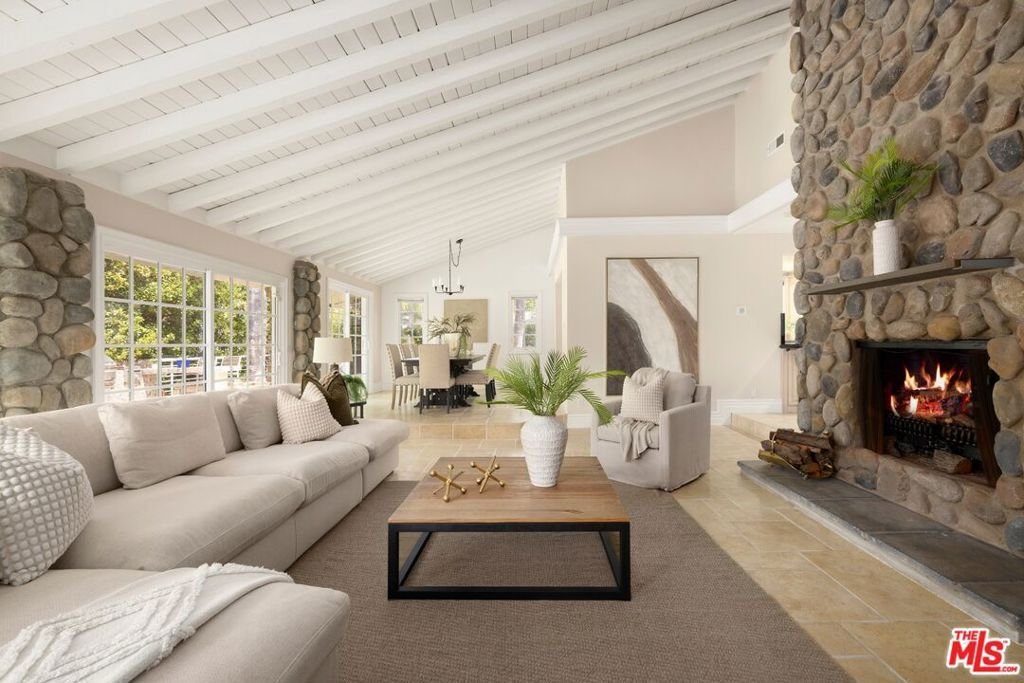 House in Los Angeles, California, United States 4 - 18866465