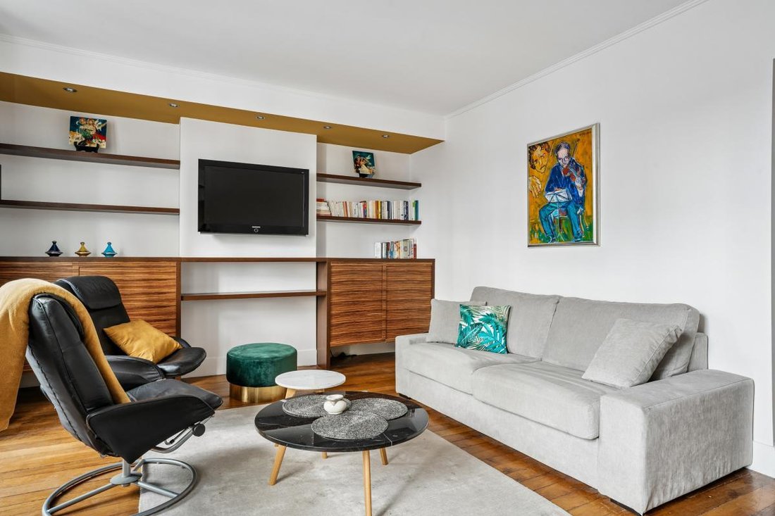 Apartment in Porte Dauphine, Paris 16e Arrondissement, Paris 2 - 18865701