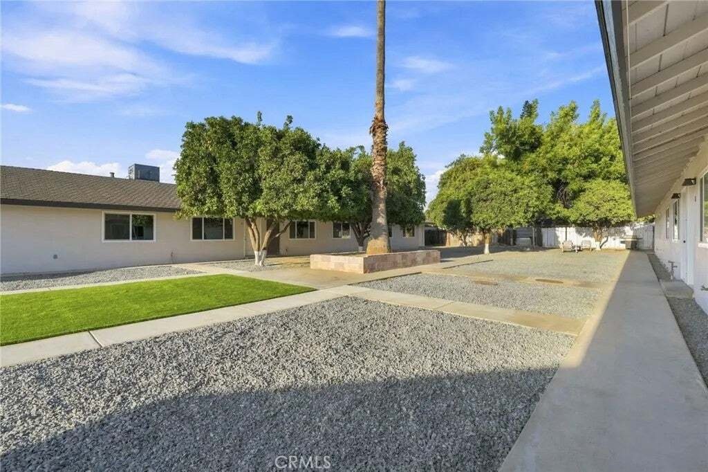 Porterville, California, United States 4 - 18866646