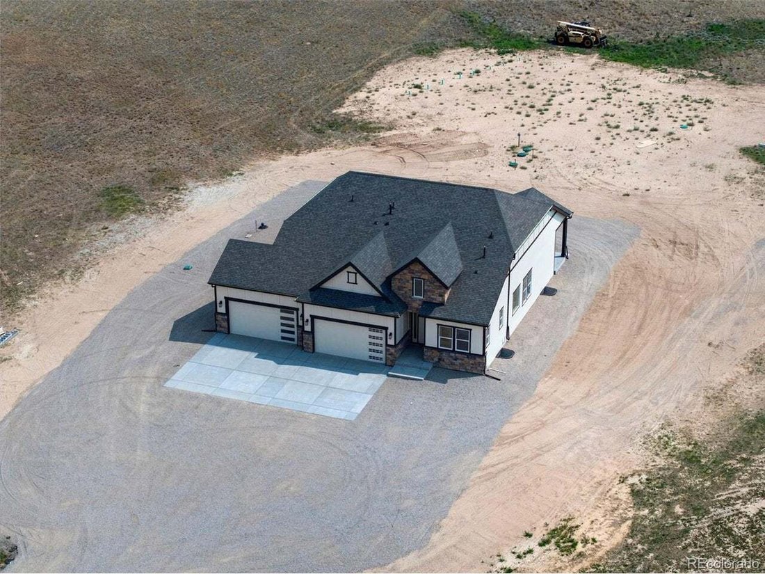 House in Strasburg, Colorado, United States 5 - 18463844