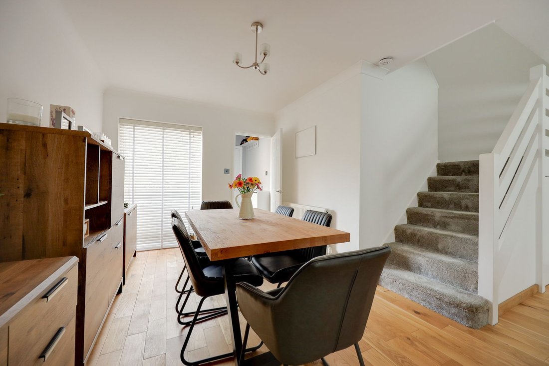 Haus in Burgess Hill, England 4 - 18864123