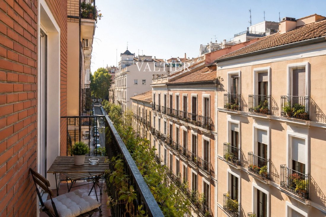 Apartment in Chamberi, Madrid, Spain 1 - 18863361