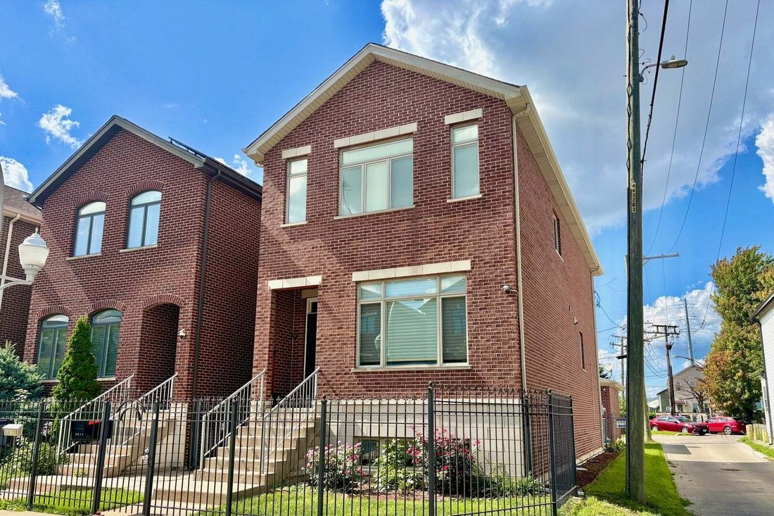 House in Chicago, Illinois, United States 1 - 18866751