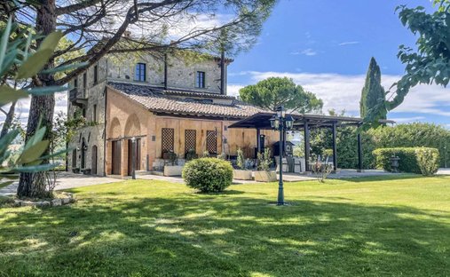 Villa in Todi, Umbrien, Italien 1