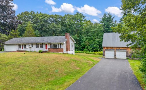House in Eliot, Maine, United States 1