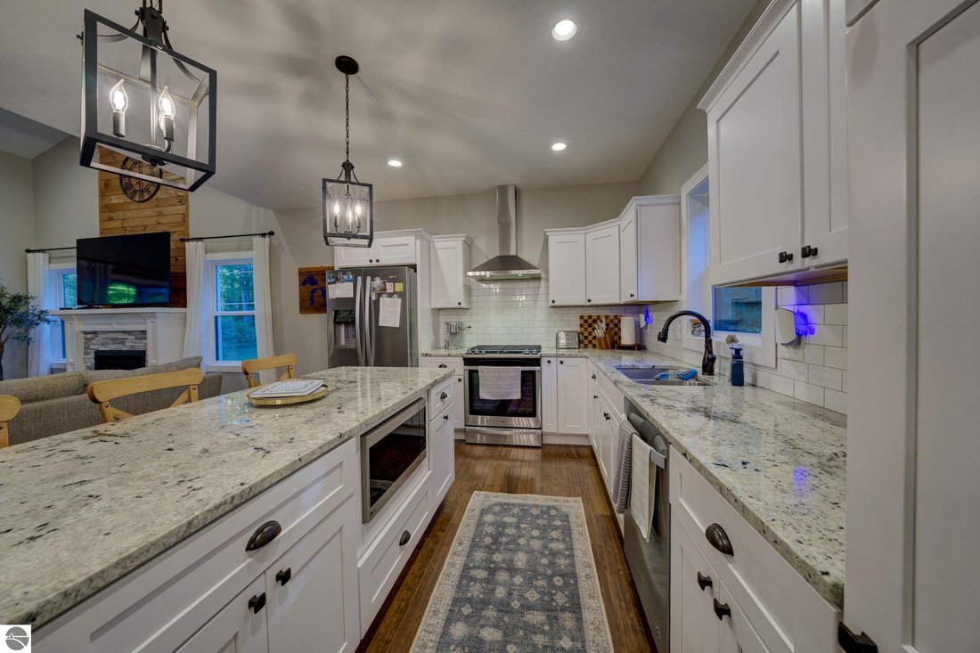 House in Glen Arbor, Michigan, United States 4 - 18865926