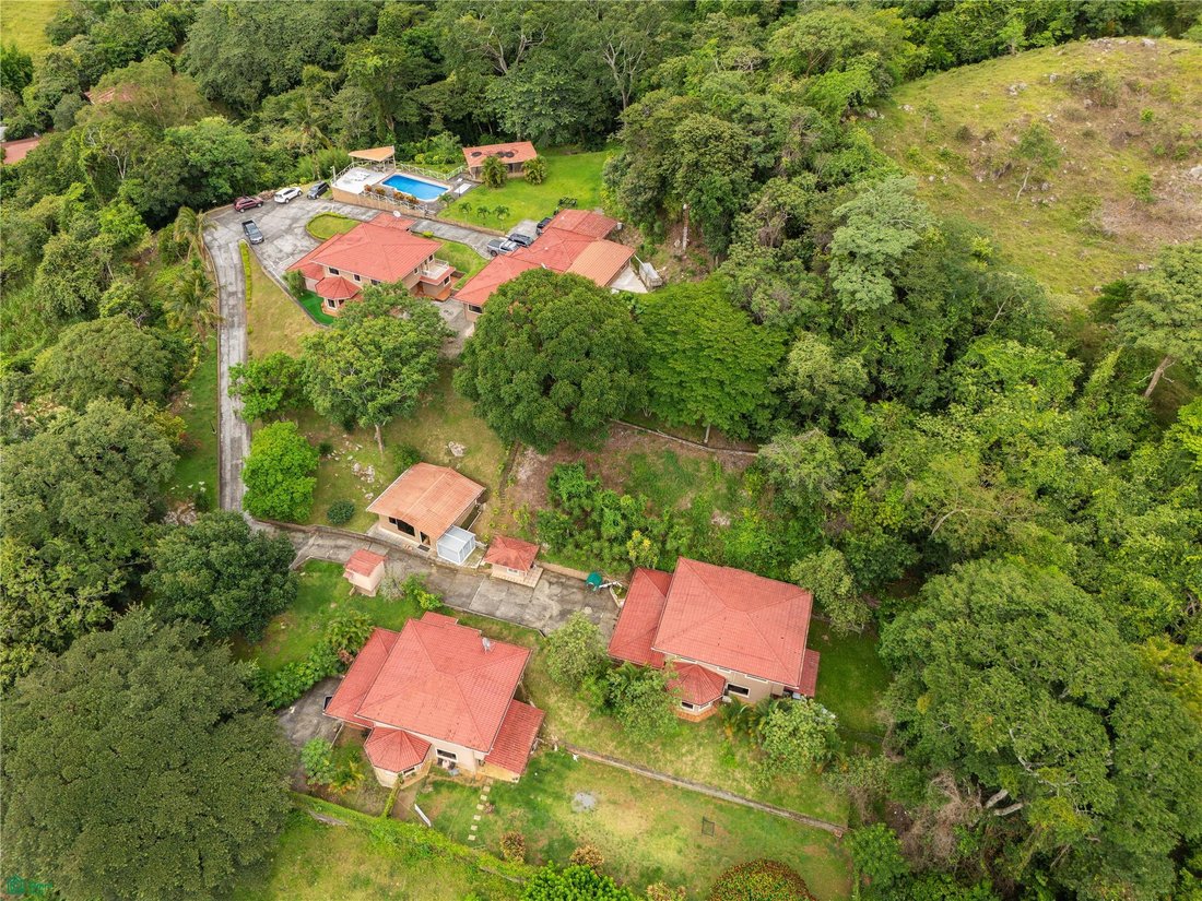 House in Cinco Esquinas, San José Province, Costa Rica 1 - 18003462