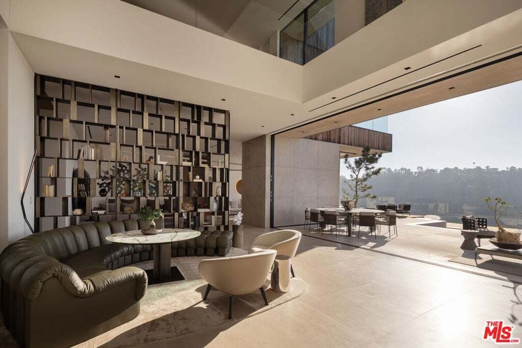 House in Los Angeles, California, United States 1 - 18866484