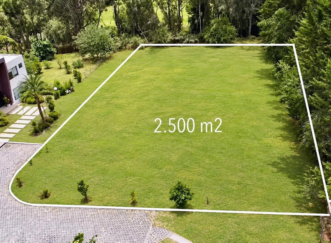 Land in Quito, Pichincha, Ecuador 4 - 18862441