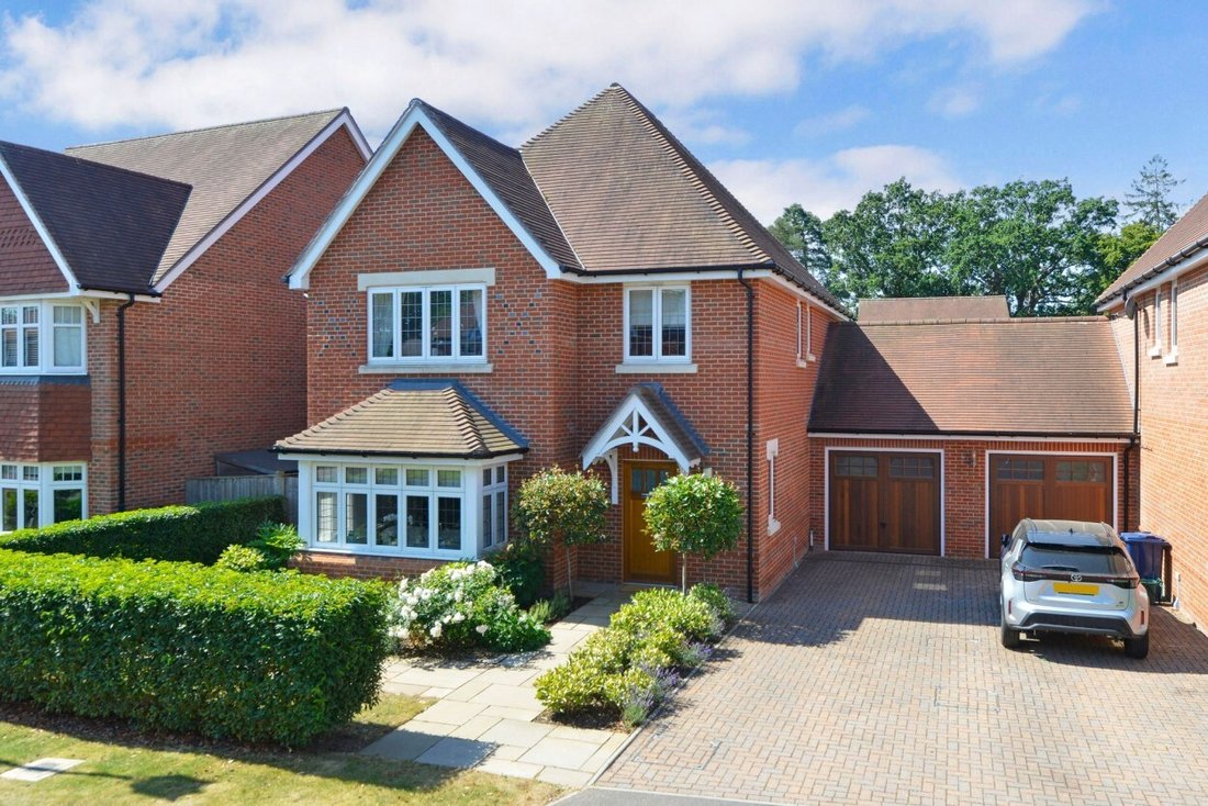 Casa a Cranleigh, Inghilterra 1 - 18865545
