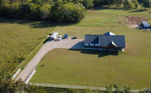 House in Bonne Terre, Missouri, United States 1