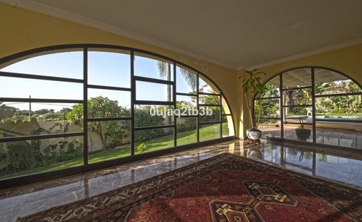 Villa à Estepona, Andalousie, Espagne 1