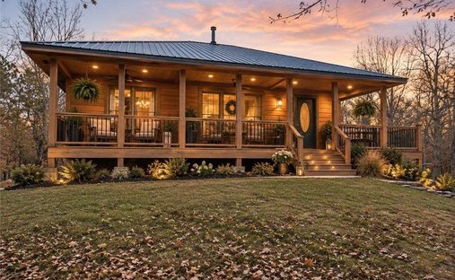 House in Cave Springs, Arkansas, United States 1