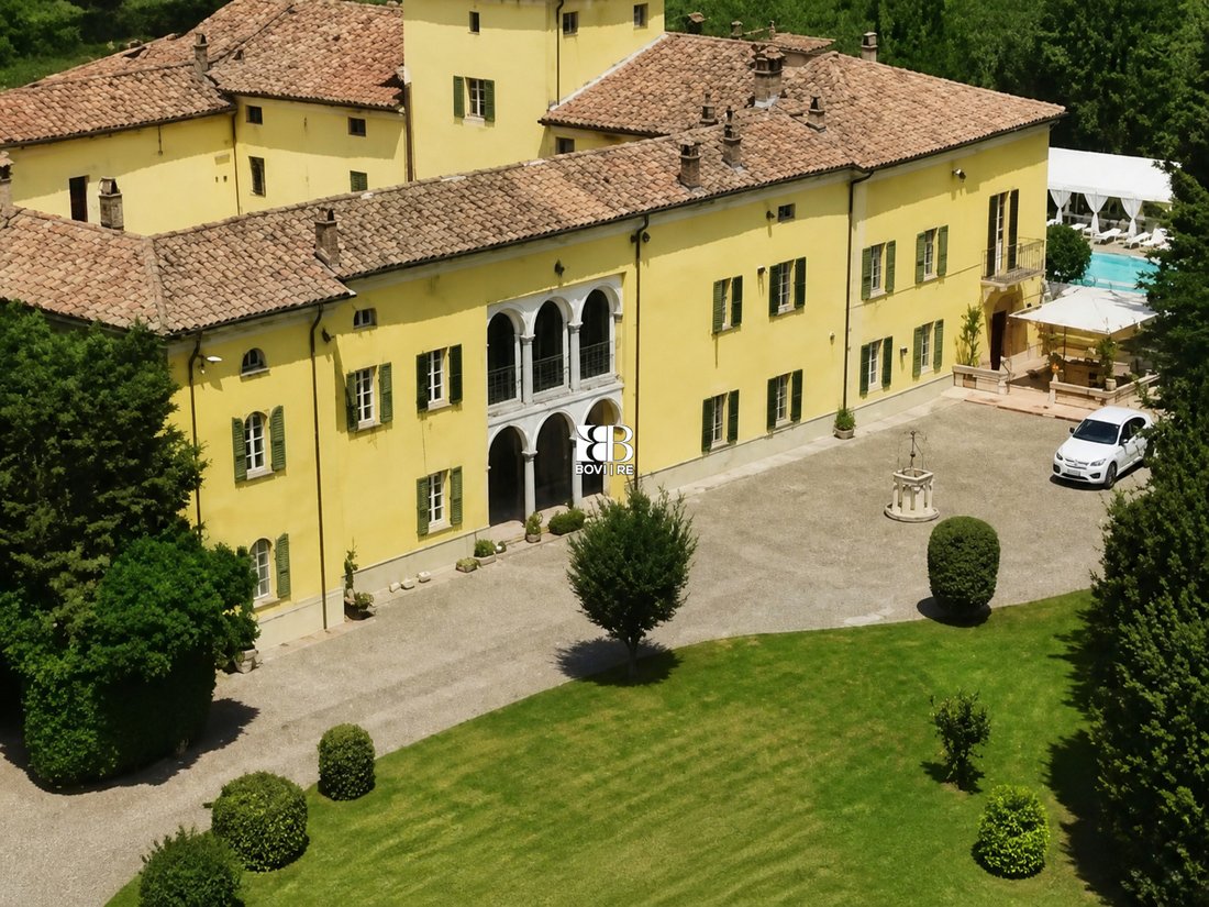 Villa in Castell'Arquato, Emilia-Romagna, Italy 1 - 18868623