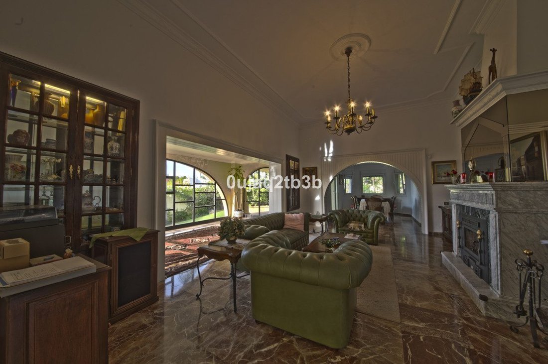 Villa in Estepona, Andalusia, Spain 3 - 18869024