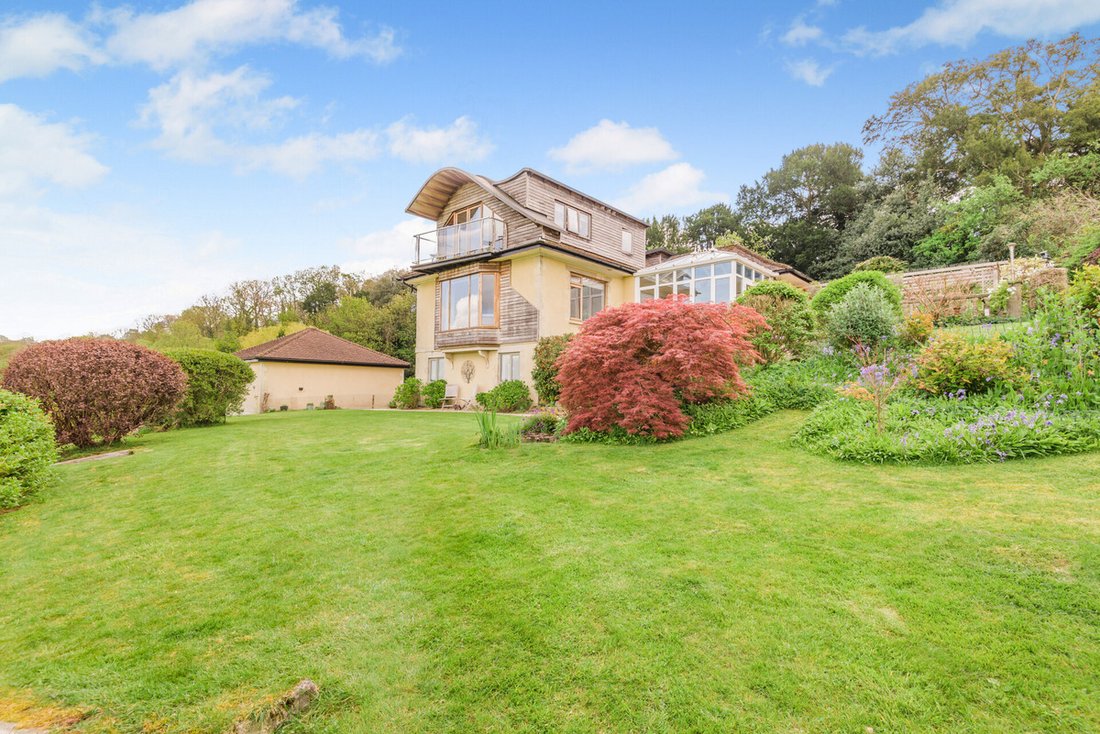 House in Almondsbury, England 1 - 17826784
