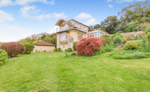 House in Almondsbury, England 1