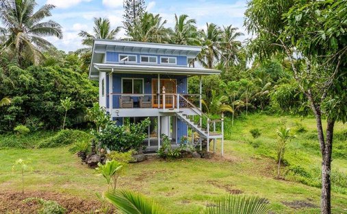 House in Volcano, Hawaii, United States 1