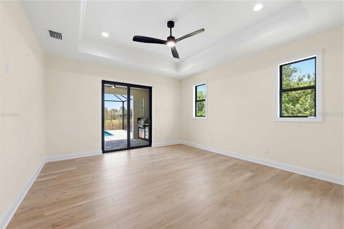 Casa en Port Charlotte, Florida, Estados Unidos 5 - 17323268