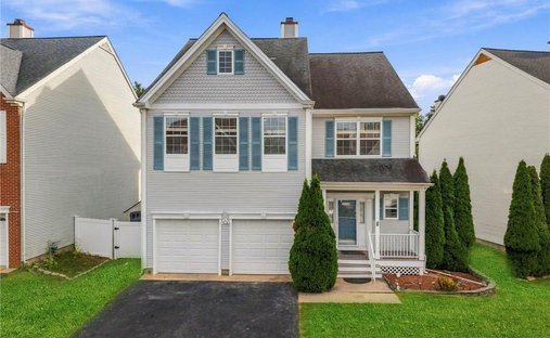 House in South Brunswick Township, New Jersey, United States 1