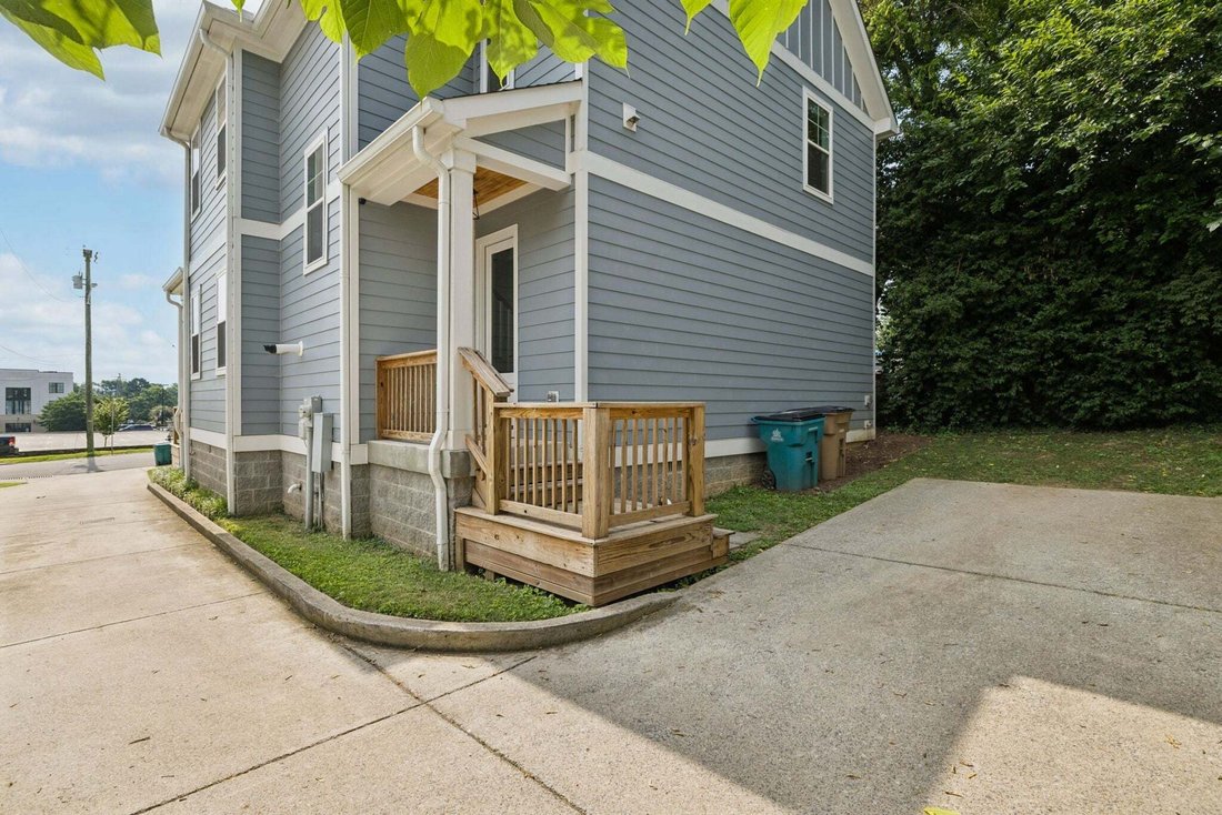 Co Op in Nashville, Tennessee, United States 5 - 18868843