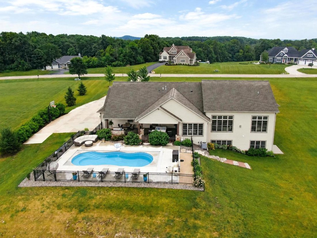 House in West Bend, Wisconsin, United States 5 - 18868809