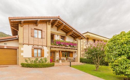 House in Berrioplano / Berriobeiti, Navarre, Spain 1