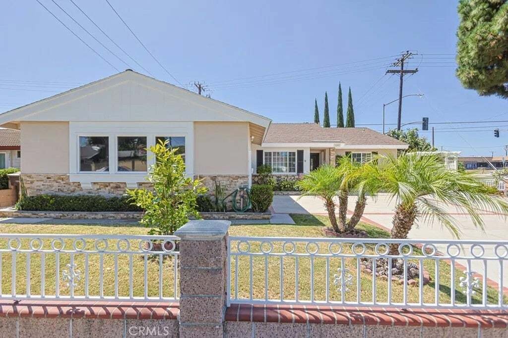 Condo in Garden Grove, California, United States 1 - 18869083