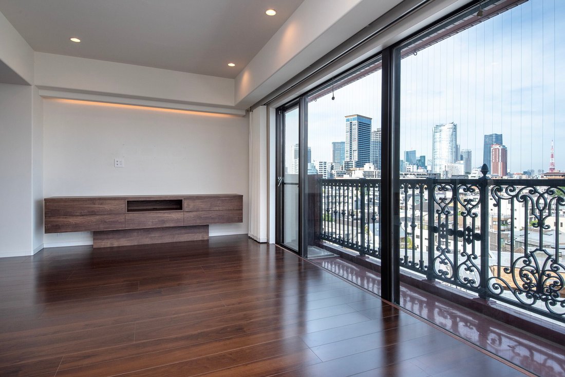 Condo in Shibuya City, Tokyo, Japan 1 - 18869211