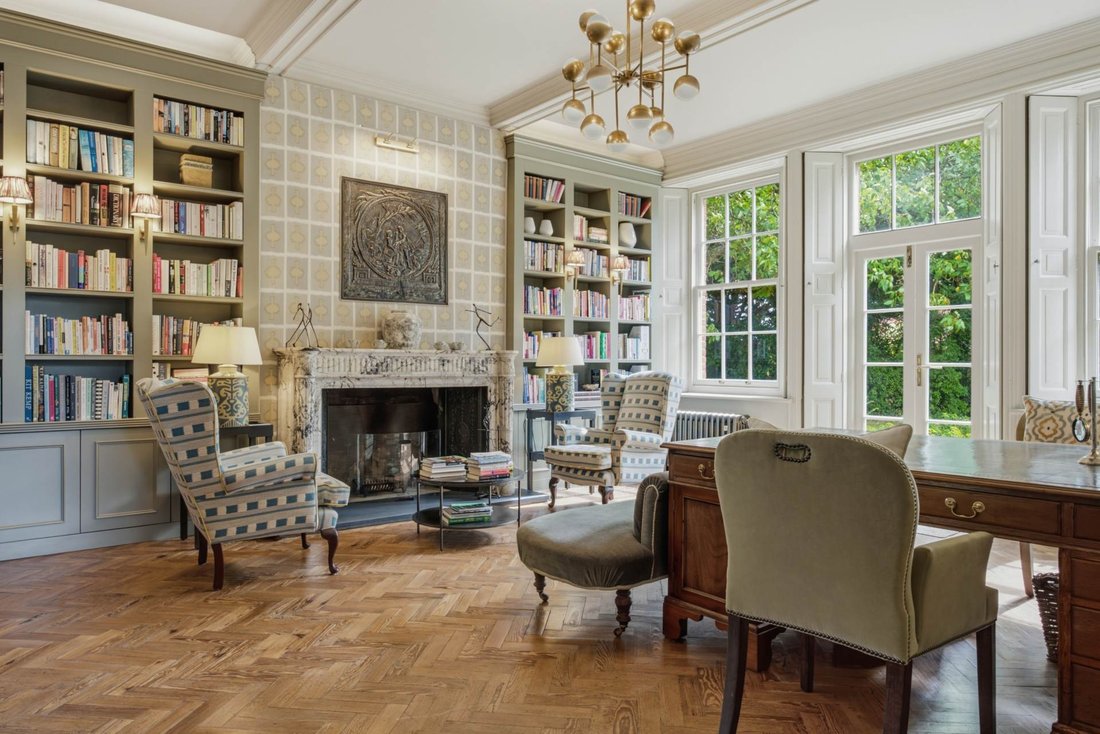 Estate in Hardwick, England 5 - 18868886