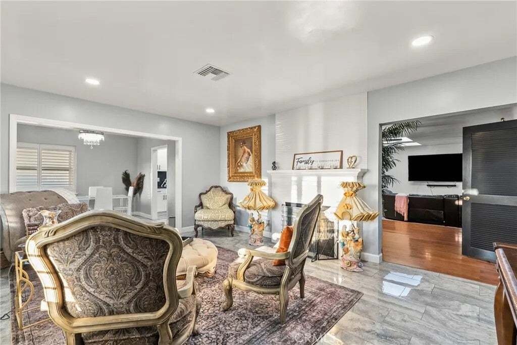 House in Inglewood, California, United States 4 - 18869031
