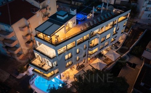 Villa in Okrug Gornji, Split-Dalmatia County, Croatia 1